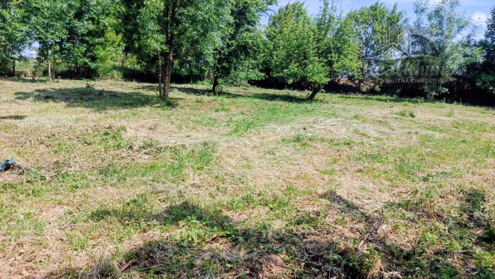 Stavebný pozemok 1963m2 Čeľadice
