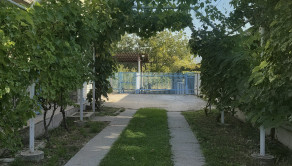 PRENÁJOM RODINNÉHO DOMU V LUŽIANKACH PRI NITRE-IDEÁLNE PRE FIRMU - fotografia 4