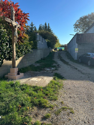 Stavebný pozemok 594m2 Slažany - fotografia 12