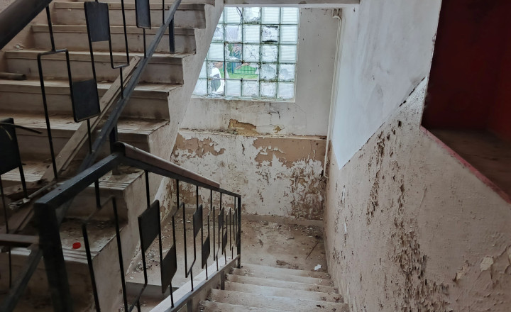 2 podlažná budova s pozemkom Alekšince-Lahne - fotografia 10